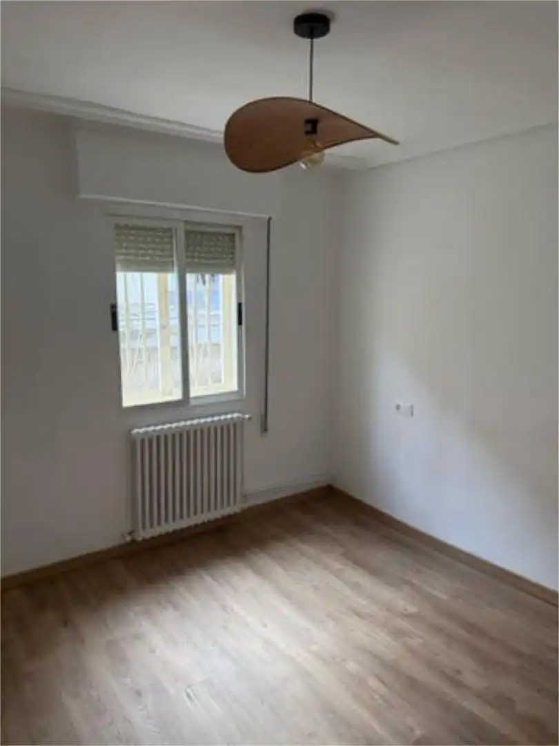 Flat for sale in Ariznabarra Bedroom of Flat for sale in Vitoria - Gasteiz with Storage room
