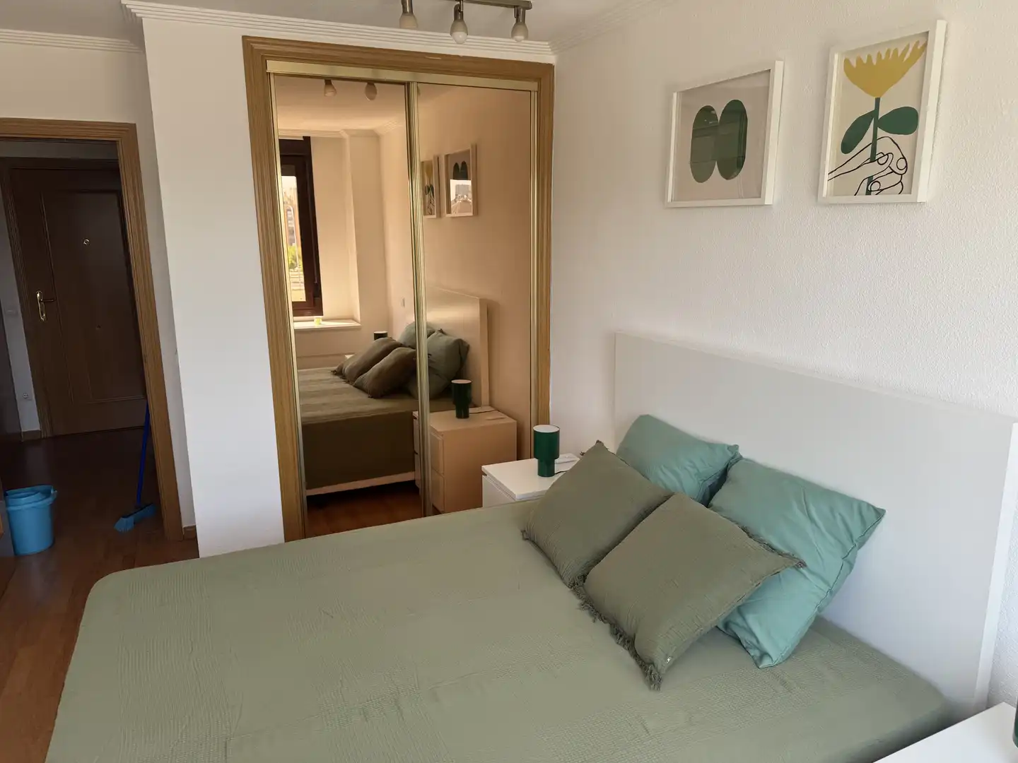 Piso de alquiler en Calle de la Princesa de Éboli, 96, Sanchinarro Habitación de Piso de alquiler en Madrid con Aire acondicionado, Calefacción y Jardín privado