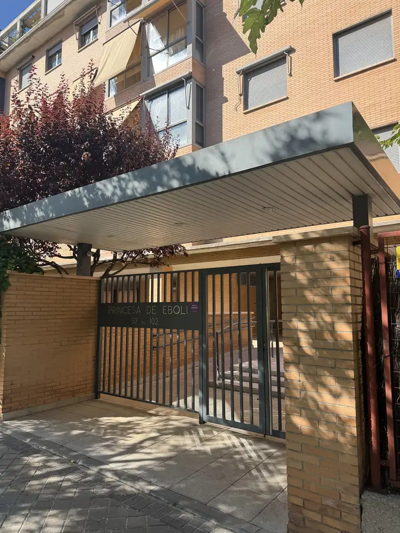 Piso de alquiler en Calle de la Princesa de Éboli, 96, Sanchinarro Vista exterior de Piso de alquiler en Madrid con Aire acondicionado, Calefacción y Jardín privado