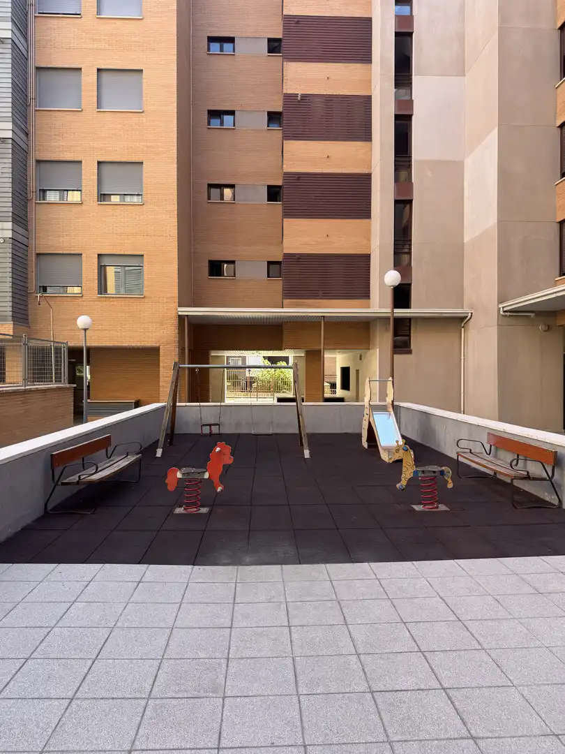Piso de alquiler en Calle de la Princesa de Éboli, 96, Sanchinarro Terraza de Piso de alquiler en Madrid con Aire acondicionado, Calefacción y Jardín privado