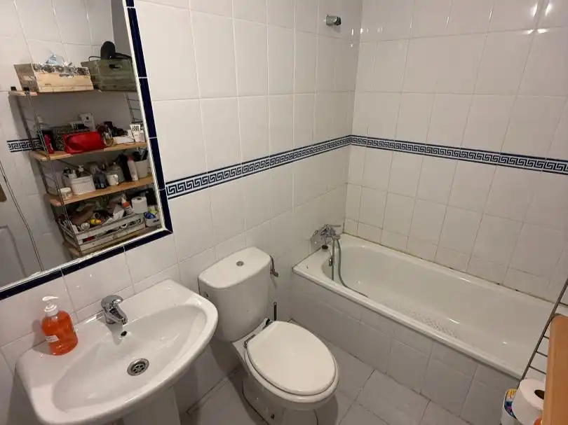 Pis en venda a Calle Doña Julia, 1, Doña Julia Golf Bany de Pis en venda en Casares amb Aire condicionat, Terrassa i Piscina