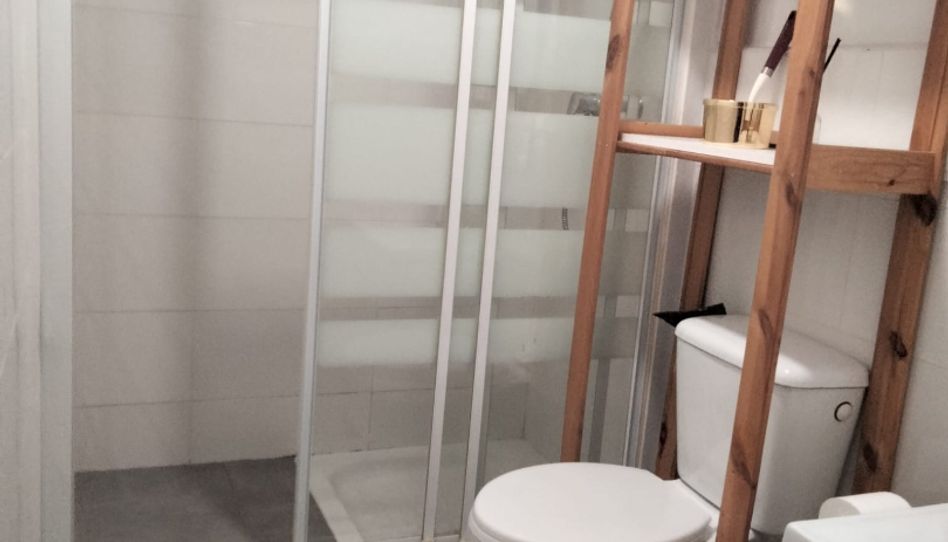 Estudio de alquiler en Carrer de Campoamor, 11, L'Amistat, Valencia Capital - imagen 1 Foto 1 de Estudio de alquiler en Carrer de Campoamor, 11, L'Amistat, Valencia Capital