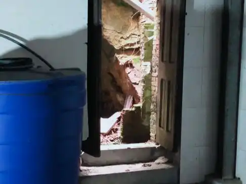 Casa adosada en venda a Sotrondio - Figaredo, 21, Zona Rural Casa adosada en venda a Sotrondio - Figaredo, 21, Zona Rural