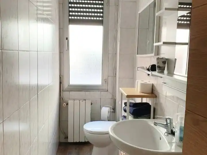 Piso en venta en Calle Cabrales, 118, Gijón Baño de Piso en venta en Gijón
