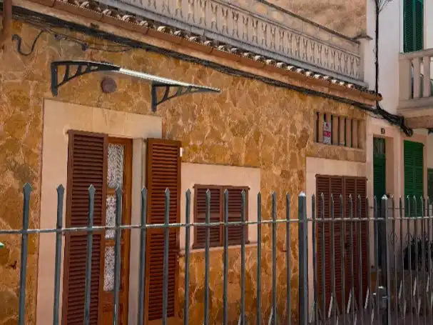 Erdgeschoss zum Verkauf in Carrer de Diego Zaforteza, 19, S'Arenal Außenansicht von Erdgeschoss zum Verkauf in Palma de Mallorca mit Klimaanlage und Terrasse