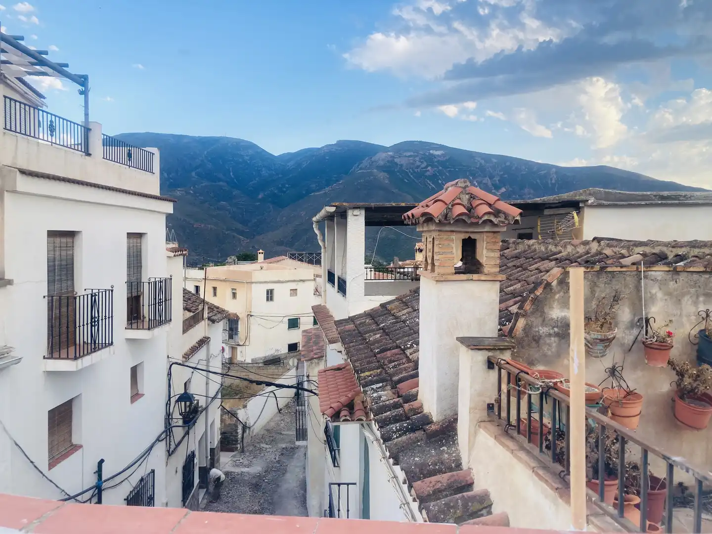 Casa adosada en venda a Calle Nueva, 32, Órgiva Vista exterior de Casa adosada en venda en Órgiva amb Terrassa, Moblat i Balcó