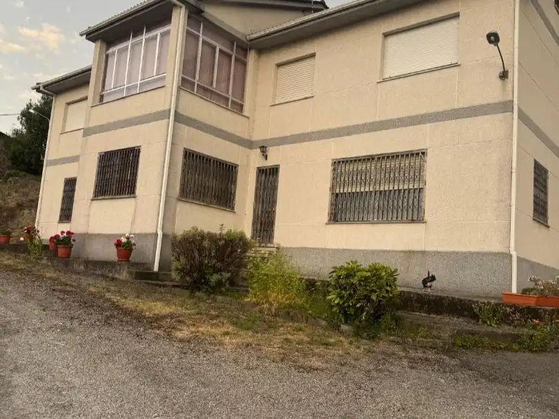Pis en venda a Lugar Castro de Ouro, 1, Alfoz Vista exterior de Pis en venda en Alfoz amb Calefacció, Jardí privat i Terrassa