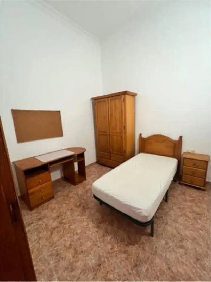 Apartamento de alquiler en La Laguna Habitación de Apartamento de alquiler en San Cristóbal de la Laguna con Amueblado