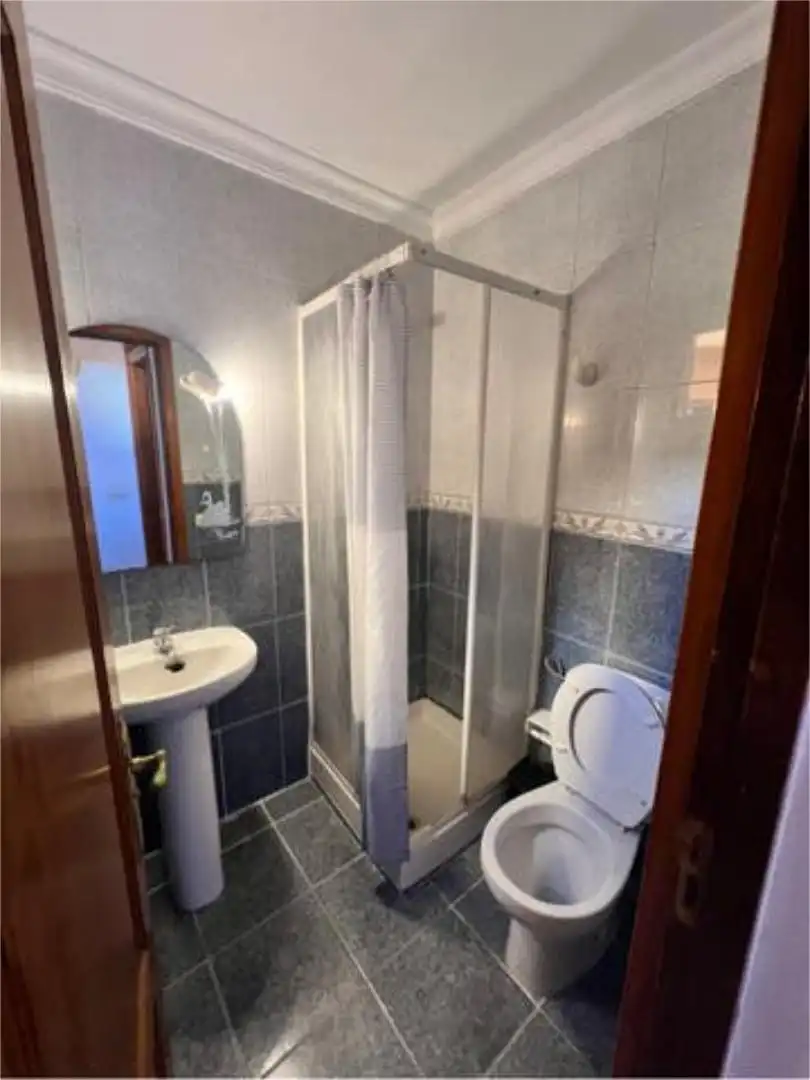 Apartamento de alquiler en La Laguna Baño de Apartamento de alquiler en San Cristóbal de la Laguna con Amueblado