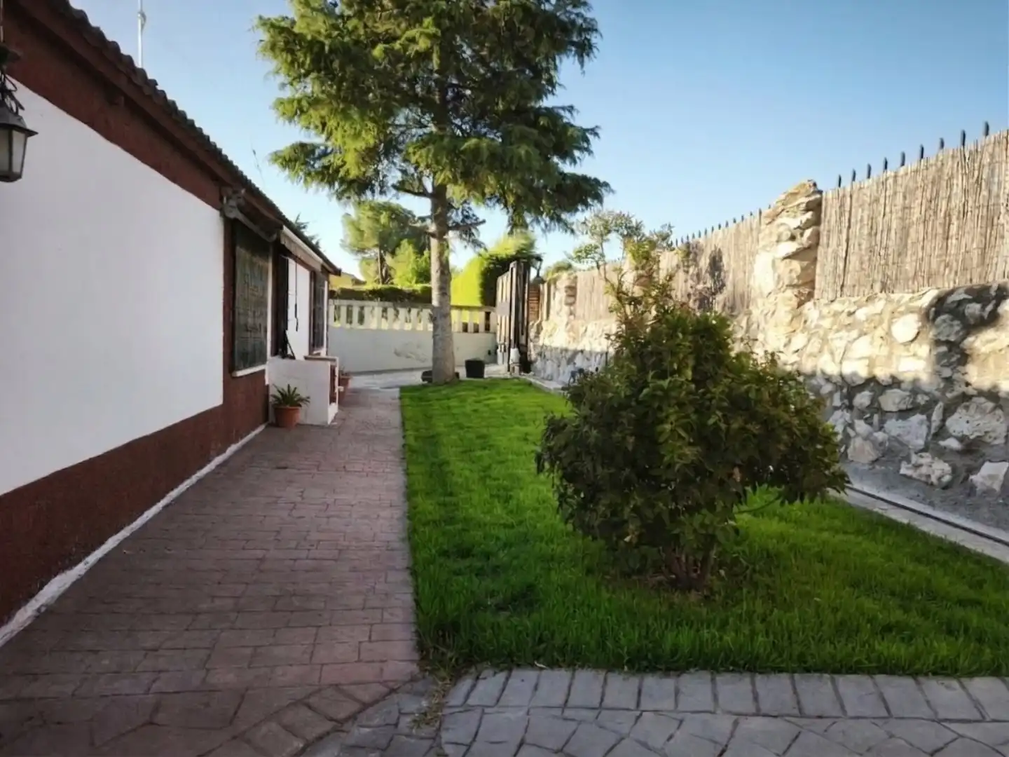 Haus oder Chalet zum Verkauf in Calle Rio Miño, 9, Villarejo de Salvanés Garten von Haus oder Chalet zum Verkauf in Villarejo de Salvanés mit Klimaanlage, Heizung und Privatgarten