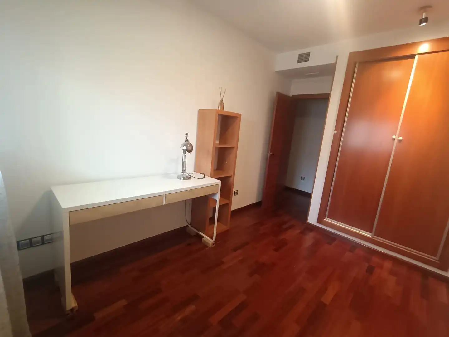 Flat for rent in Barrio PP-S2 Campus Salud, 6, Campus de la Salud Flat for rent in Barrio PP-S2 Campus Salud, 6, Campus de la Salud