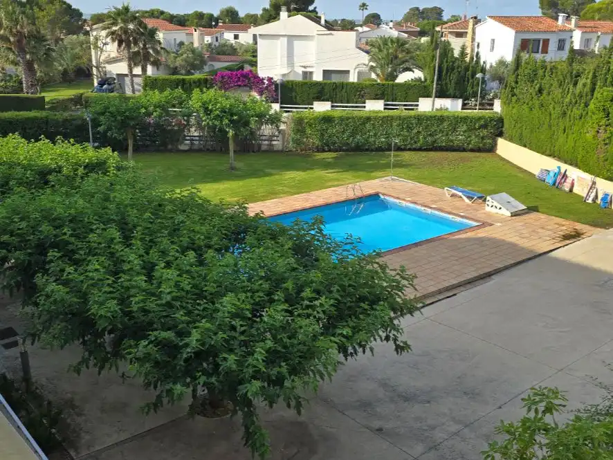 Wohnung zum Verkauf in Carrer dels Pins, 15, L'Ampolla Schwimmbecken von Wohnung zum Verkauf in L'Ampolla mit Klimaanlage, Heizung und Schwimmbad