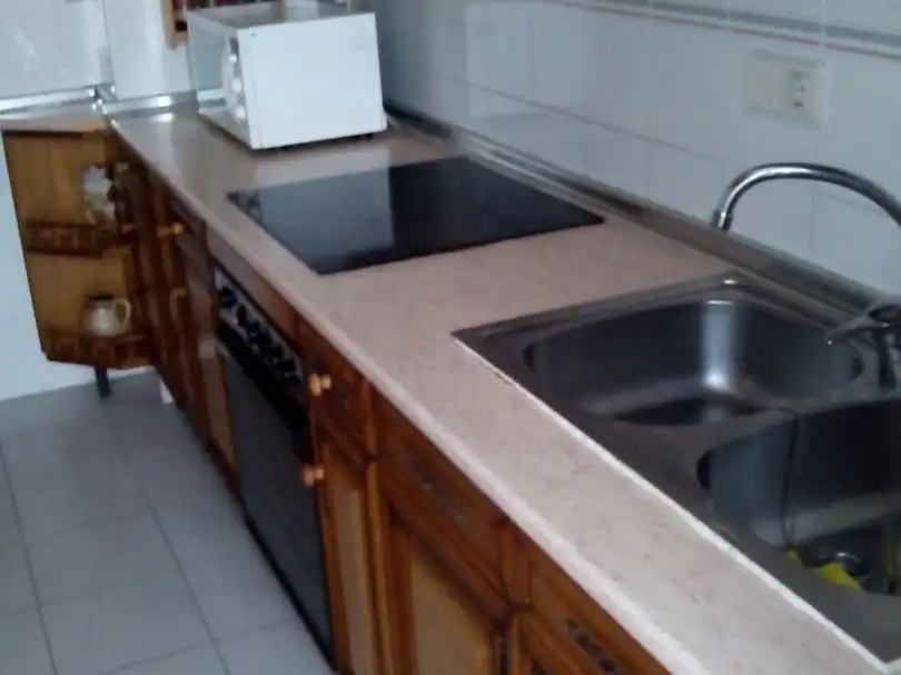 Flat for rent in Calle Yeste, 15, Parque Sur Kitchen of Flat for rent in Albacete with Heating, Parquet flooring and Terrace