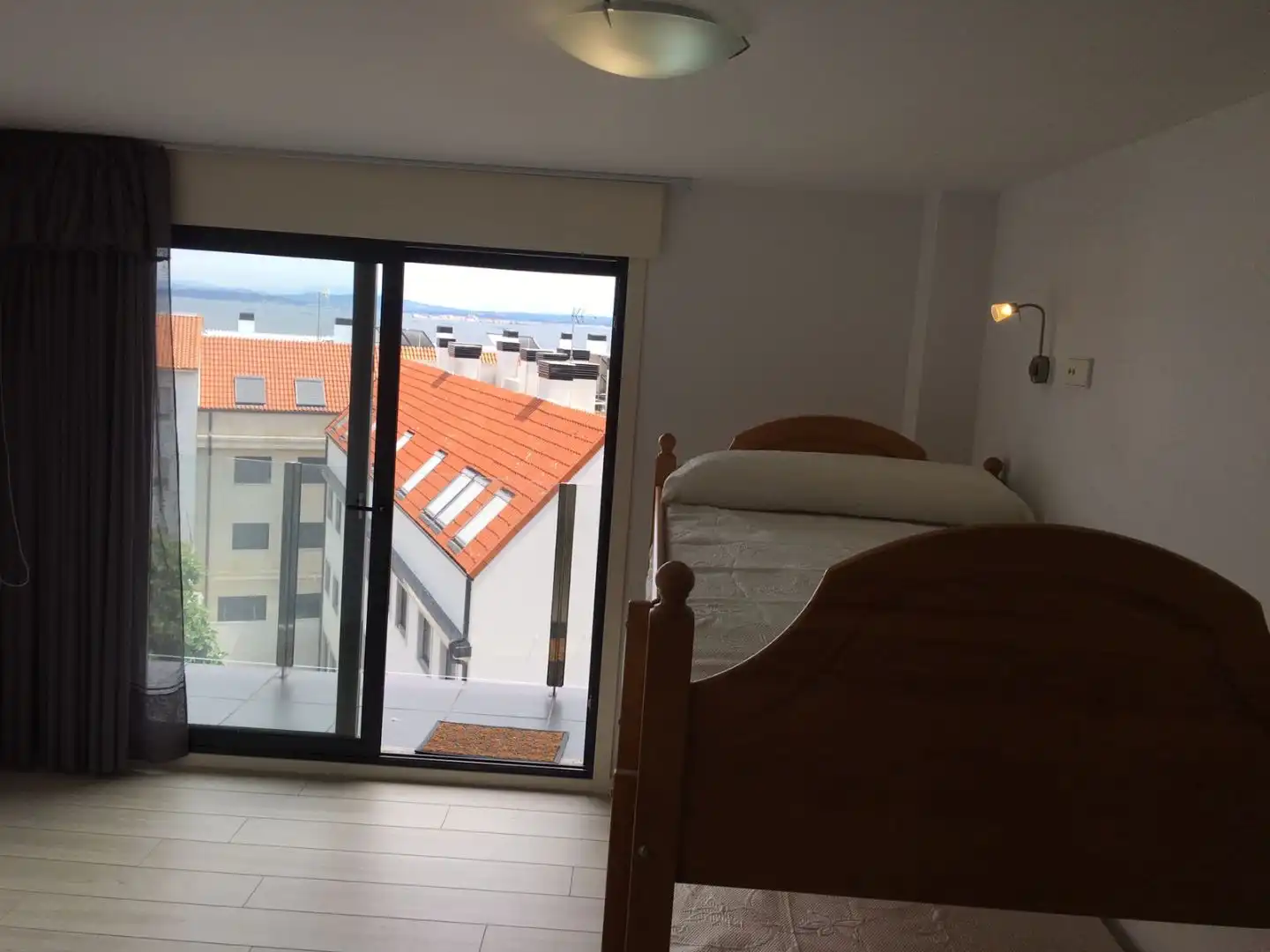 Piso de alquiler en Rúa Perú, 16, Santa Uxía de Ribeira Habitación de Piso de alquiler en Ribeira con Calefacción, Terraza y Amueblado
