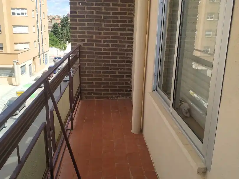 Pis de lloguer a Calle Hellín, 49, Hospital Terrassa de Pis de lloguer en Albacete amb Calefacció, Moblat i Balcó