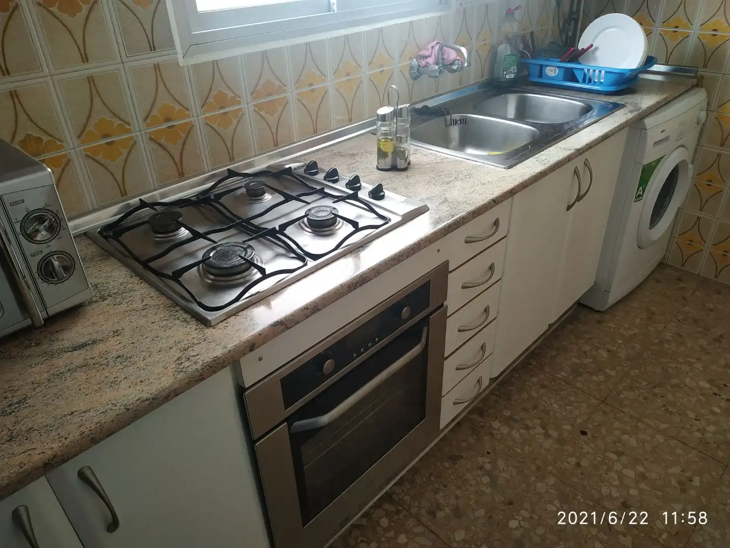 Pis de lloguer a Calle Hellín, 49, Hospital Cuina de Pis de lloguer en Albacete amb Calefacció, Moblat i Balcó