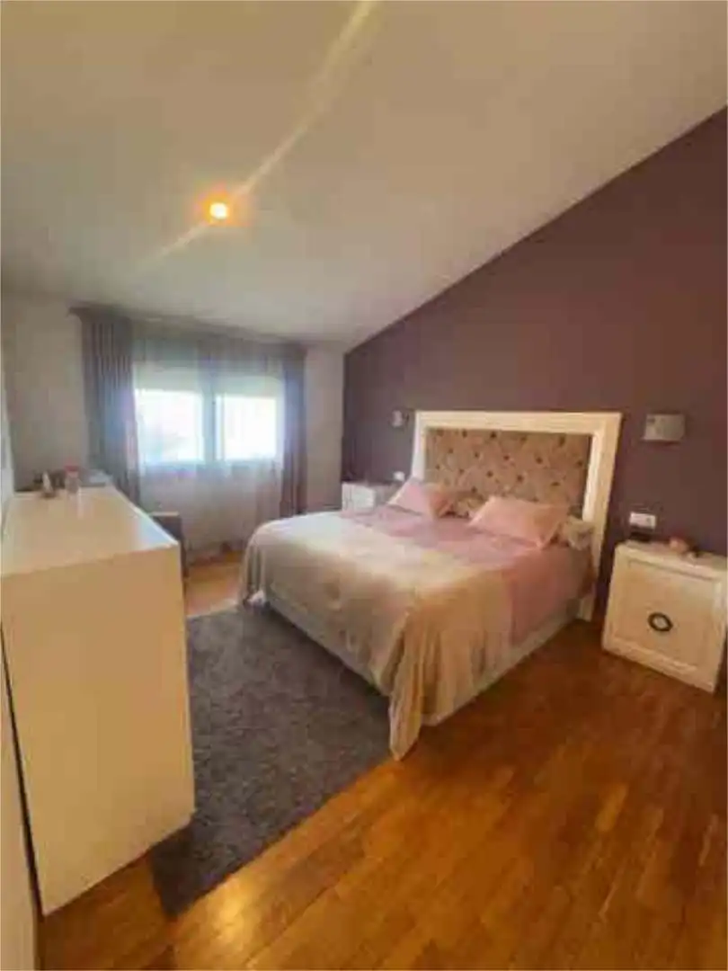 Einfamilien-Reihenhaus zum Verkauf in Vilaboa Schlafzimmer von Einfamilien-Reihenhaus zum Verkauf in Vilaboa mit Heizung und Abstellraum