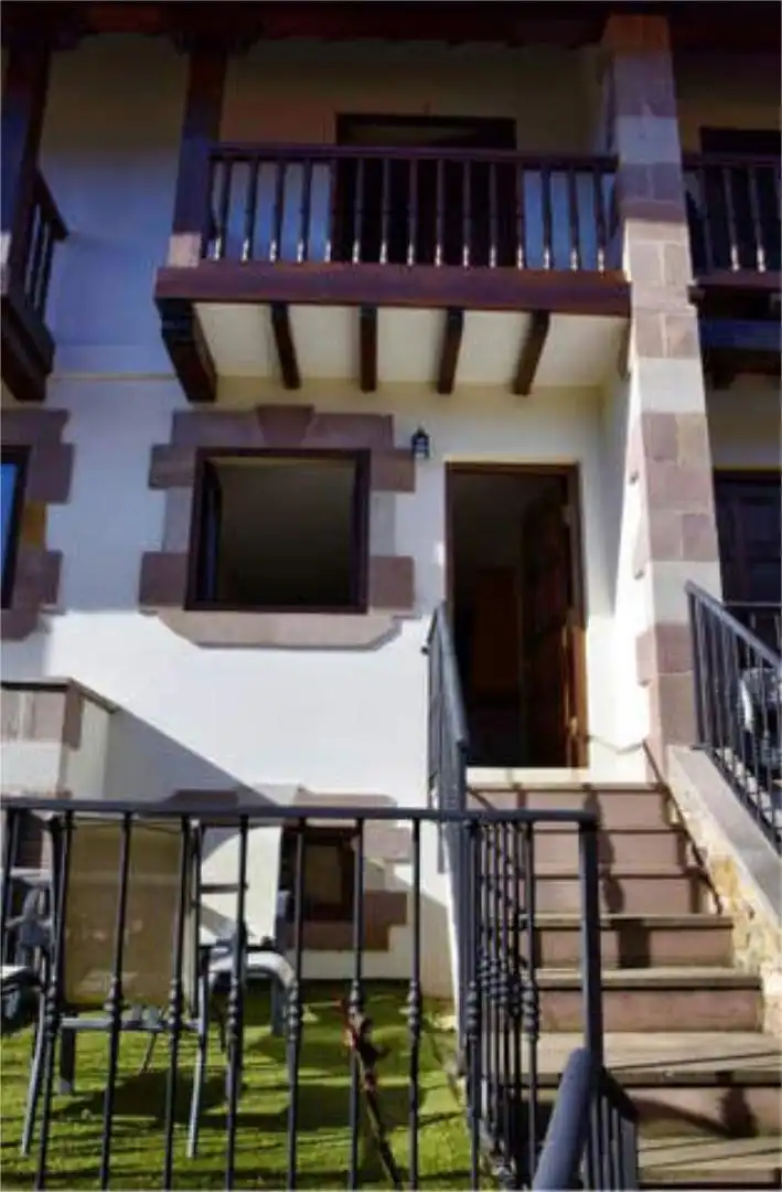 Casa adosada en venda a Camaleño Terrassa de Casa adosada en venda en Camaleño amb Jardí privat i Terrassa