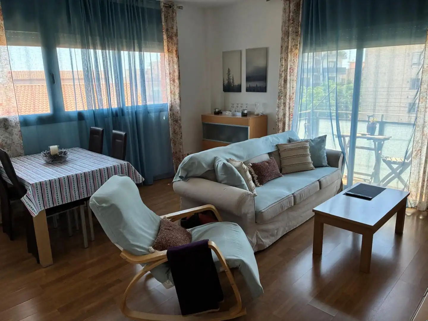 Habitación en Carrer de la Coma, 14, Constantí Sala de estar de Piso para compartir en Constantí con Parquet, Amueblado y Balcón