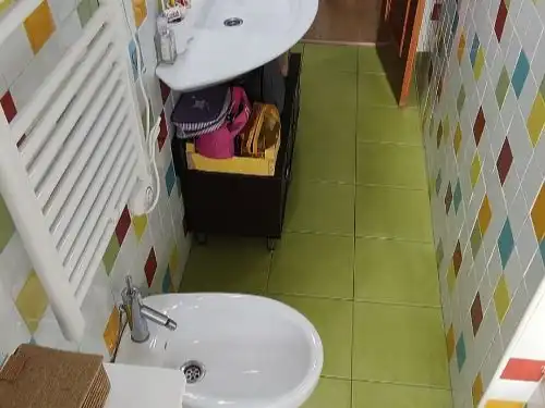 Flat for sale in Avenida de Rabanales, 14, Viñuela - Rescatado Bathroom of Flat for sale in Córdoba Capital with Air Conditioner and Balcony
