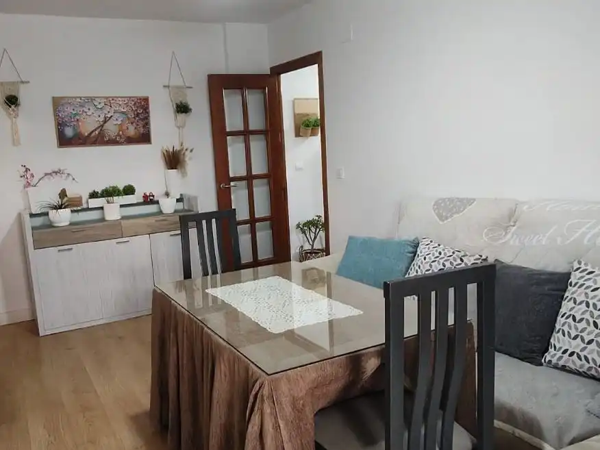 Flat for sale in Avenida de Rabanales, 14, Viñuela - Rescatado Dining room of Flat for sale in Córdoba Capital with Air Conditioner and Balcony