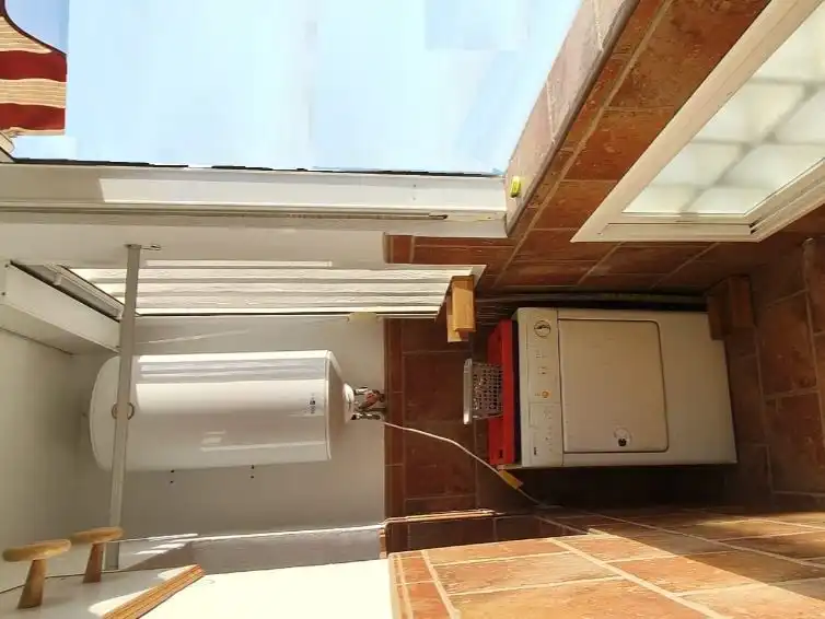 Flat for sale in Avenida de Rabanales, 14, Viñuela - Rescatado Balcony of Flat for sale in Córdoba Capital with Air Conditioner and Balcony