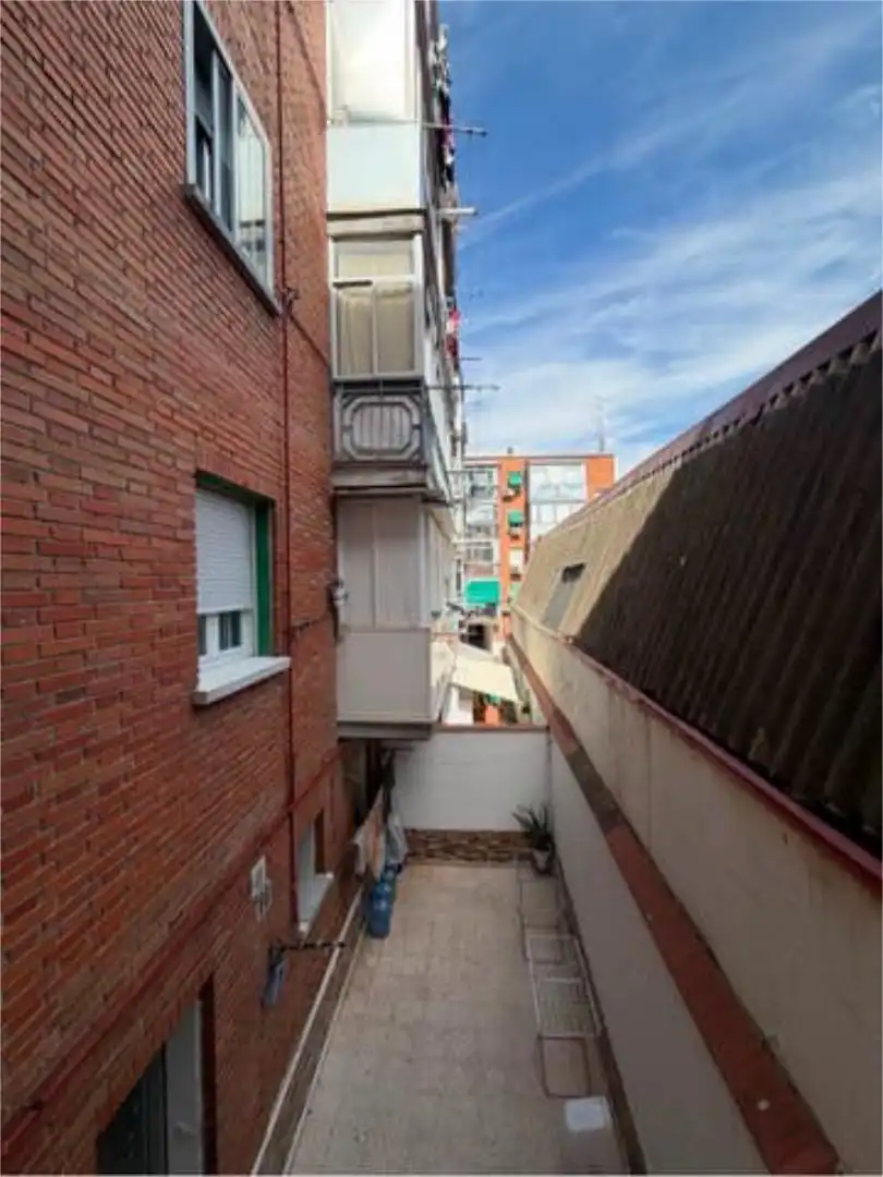 Apartments for sale in Los Rosales Exterior view of Apartments for sale in Madrid Capital
