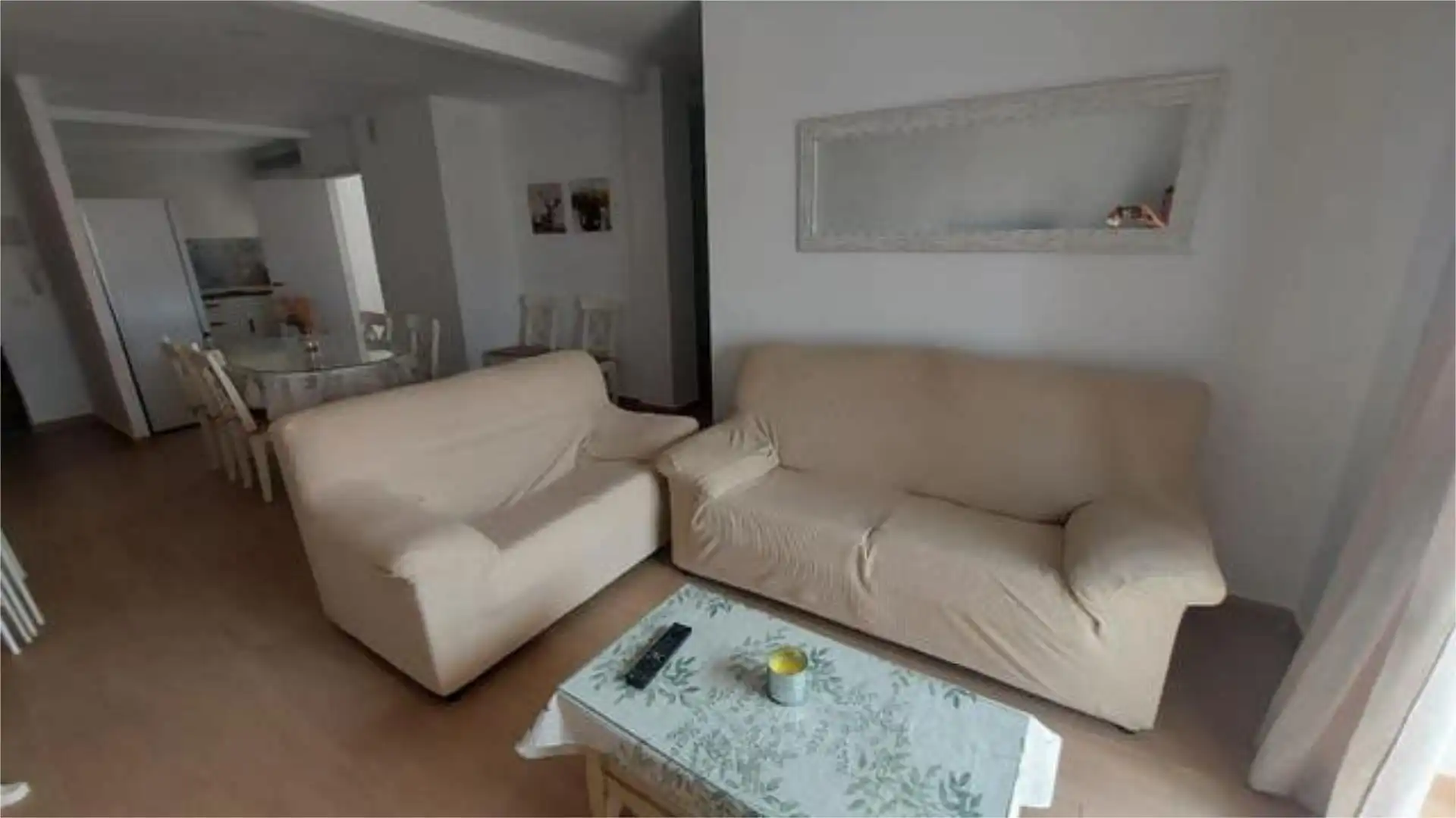 Apartament de lloguer a Playa de la Regla Sala d'estar de Apartament de lloguer en Chipiona