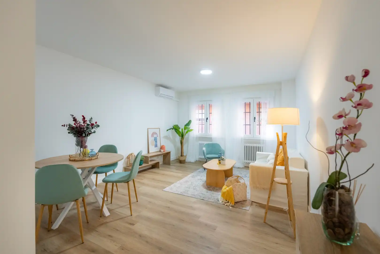 Piso en venta en Avenida Pocito de las Nieves, 17, Estación Sala de estar de Piso en venta en Las Rozas de Madrid con Aire acondicionado, Calefacción y Jardín privado