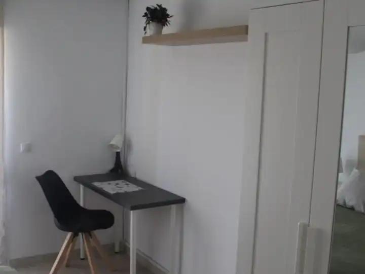 Room in Ciudad de Burjasot, 4, Parque Alcosa