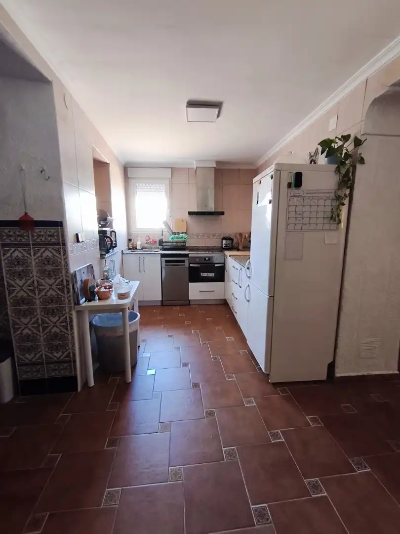 Cuina de Casa adosada en venda en Tobarra amb Aire condicionat, Moblat i Rentadora