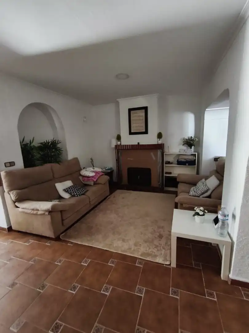 Sala d'estar de Casa adosada en venda en Tobarra amb Aire condicionat, Moblat i Rentadora