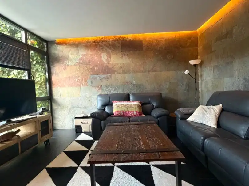 Houses for sale in Calle Cardiel, 1, Aldeamayor de San Martín Living room of Houses for sale in Aldeamayor de San Martín with Air Conditioner, Terrace and Swimming Pool
