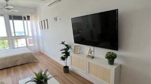 Foto 3 de Apartamento de alquiler en Retamar, Almería Capital