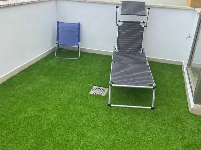Einfamilien-Reihenhaus zum Verkauf in Calle Hiedra, 15, Núcleo Urbano Terrasse von Einfamilien-Reihenhaus zum Verkauf in La Pobla de Vallbona mit Klimaanlage, Terrasse und Balkon