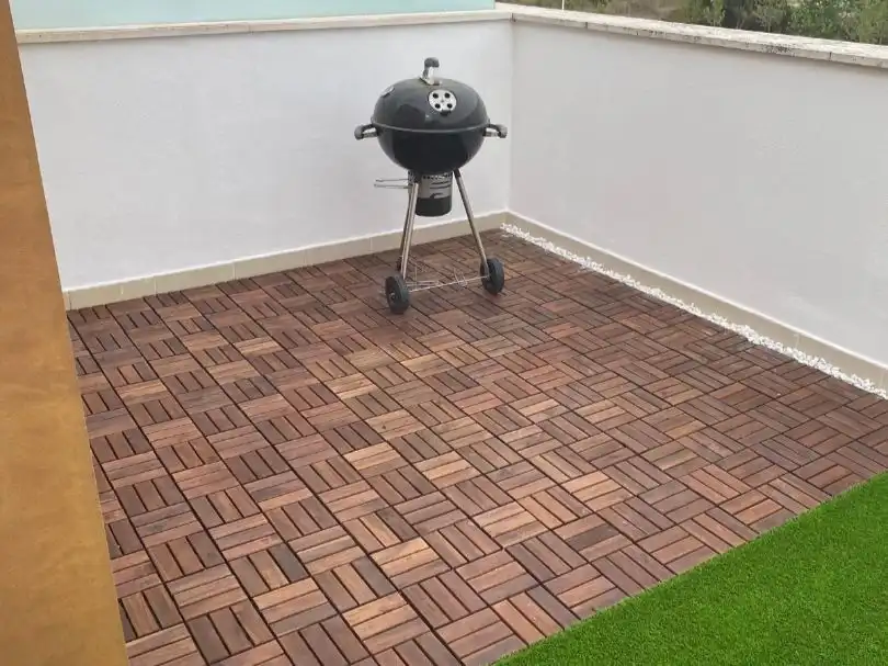 Einfamilien-Reihenhaus zum Verkauf in Calle Hiedra, 15, Núcleo Urbano Terrasse von Einfamilien-Reihenhaus zum Verkauf in La Pobla de Vallbona mit Klimaanlage, Terrasse und Balkon