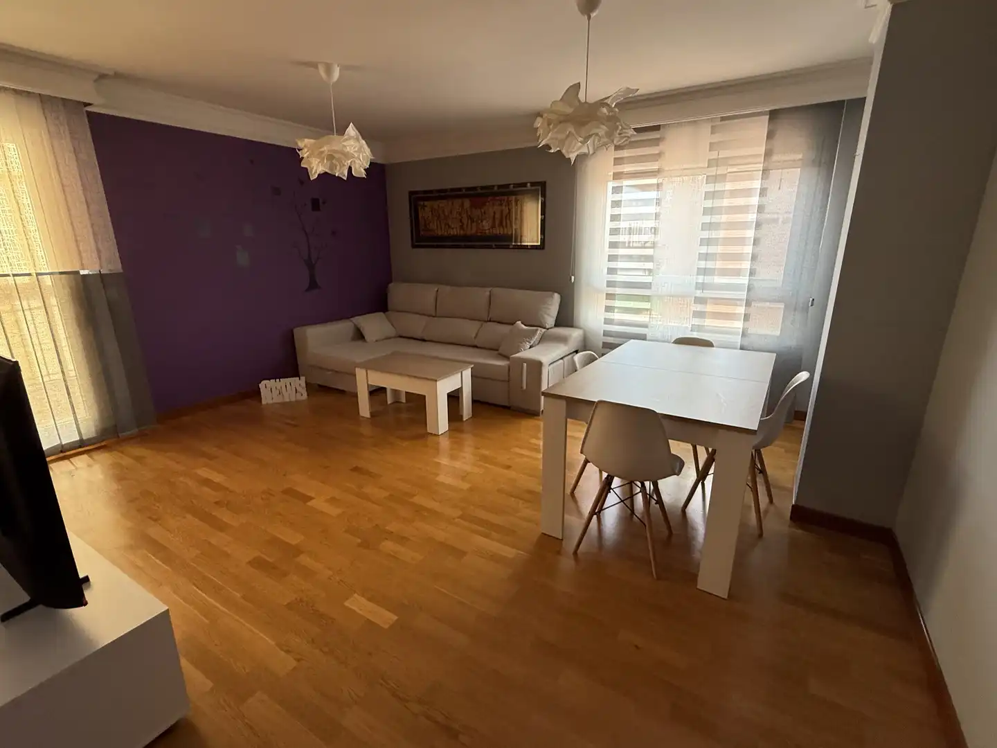 Piso de alquiler en Calle de Castilla y León, 5, Hervencias Altas - El Pinar Sala de estar de Piso de alquiler en Ávila con Calefacción, Jardín privado y Parquet