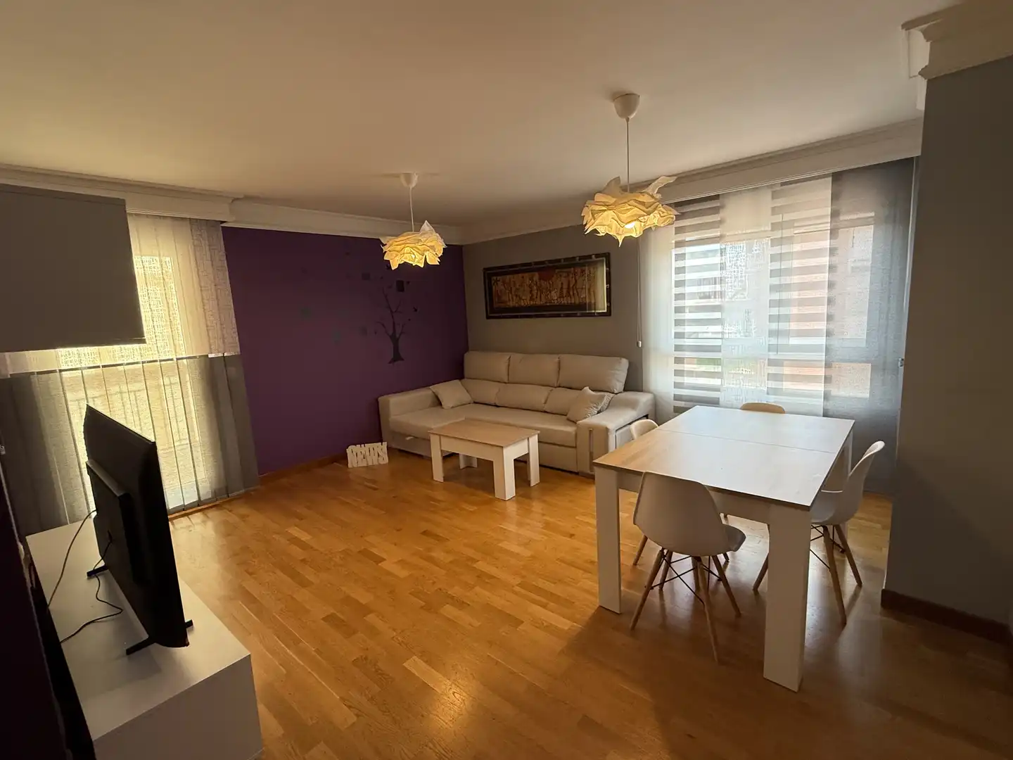 Piso de alquiler en Calle de Castilla y León, 5, Hervencias Altas - El Pinar Sala de estar de Piso de alquiler en Ávila con Calefacción, Jardín privado y Parquet