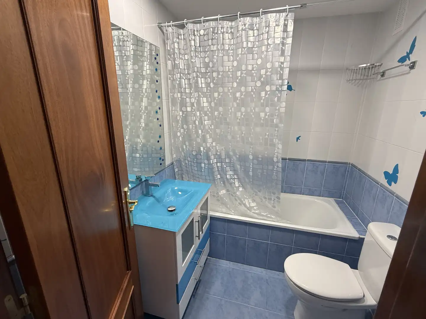 Piso de alquiler en Calle de Castilla y León, 5, Hervencias Altas - El Pinar Baño de Piso de alquiler en Ávila con Calefacción, Jardín privado y Parquet