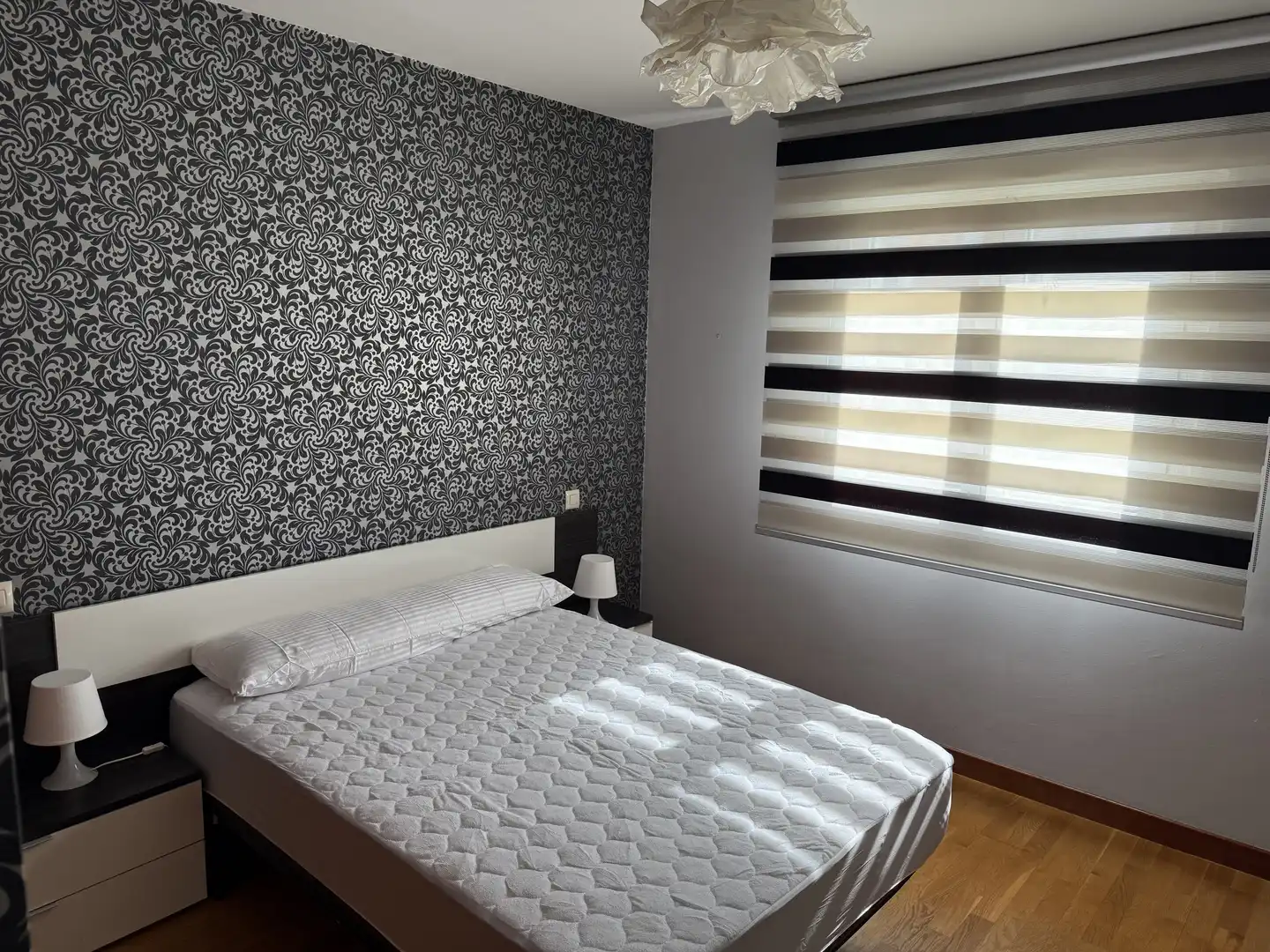 Piso de alquiler en Calle de Castilla y León, 5, Hervencias Altas - El Pinar Habitación de Piso de alquiler en Ávila con Calefacción, Jardín privado y Parquet