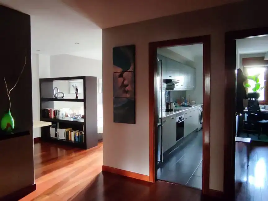 Piso en venta en Calle Salvador Monsalud, Schamann - Rehoyas