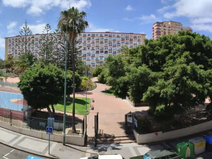 Piso en venta en Calle Salvador Monsalud, Schamann - Rehoyas