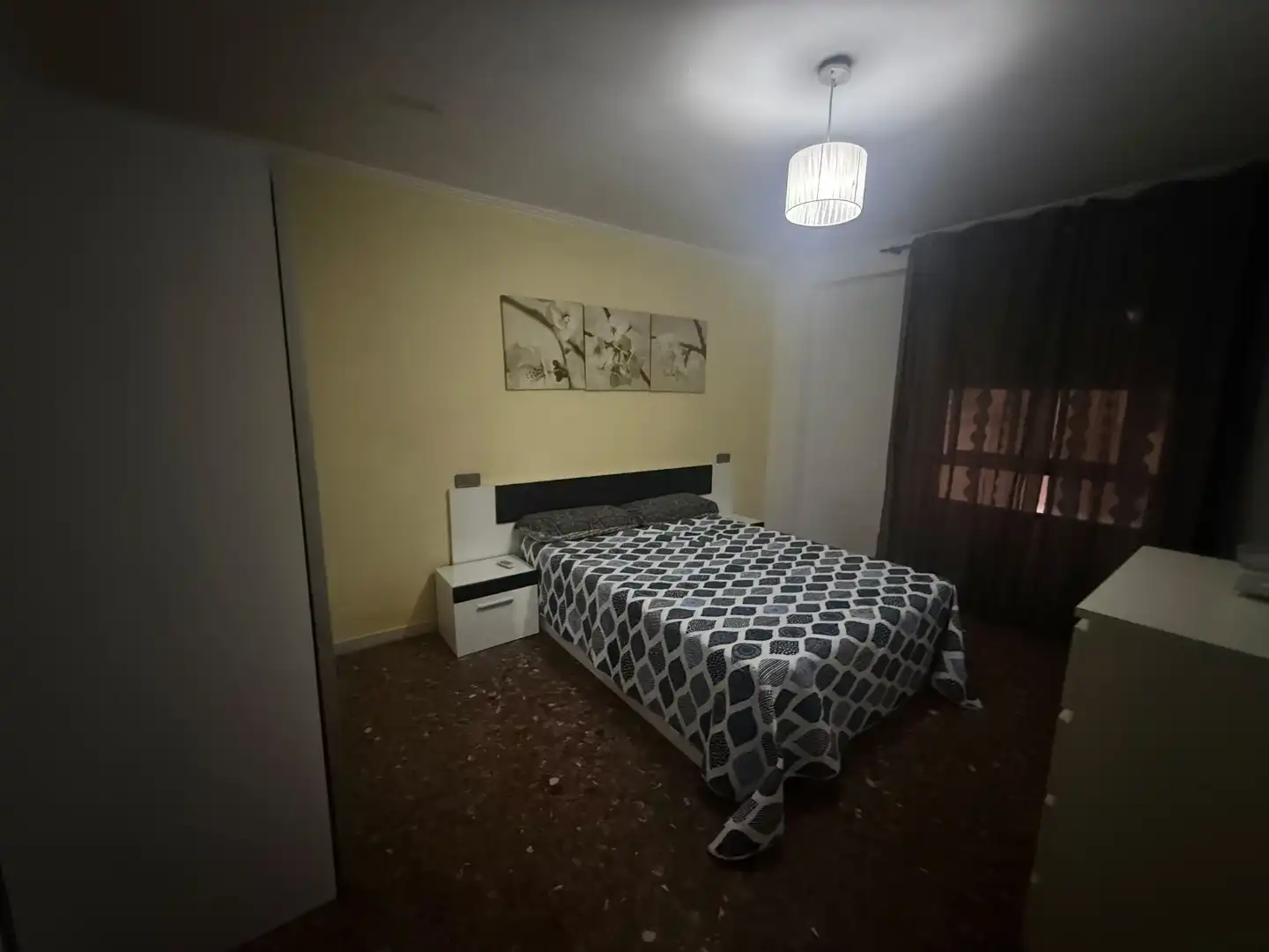 Piso en venta en Calle de la Reina, 31, Centro Habitación de Piso en venta en Almería con Aire acondicionado