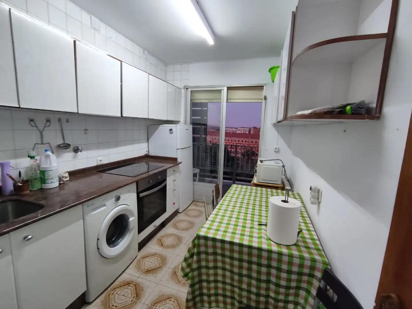 Wohnung zur Miete in Calle Obispo Fidel García, 8, Residencia Küche von Wohnung zur Miete in Logroño mit Heizung, Möbliert und Balkon