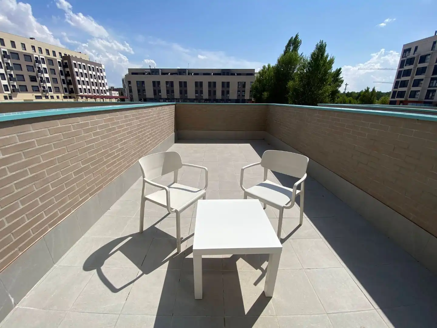 Wohnung zur Miete in Calle Fuenteovejuna, 66, Villimar - V1 - V2 - S3 - S4 - San Cristobal Terrasse von Wohnung zur Miete in Burgos mit Heizung, Parkett und Terrasse
