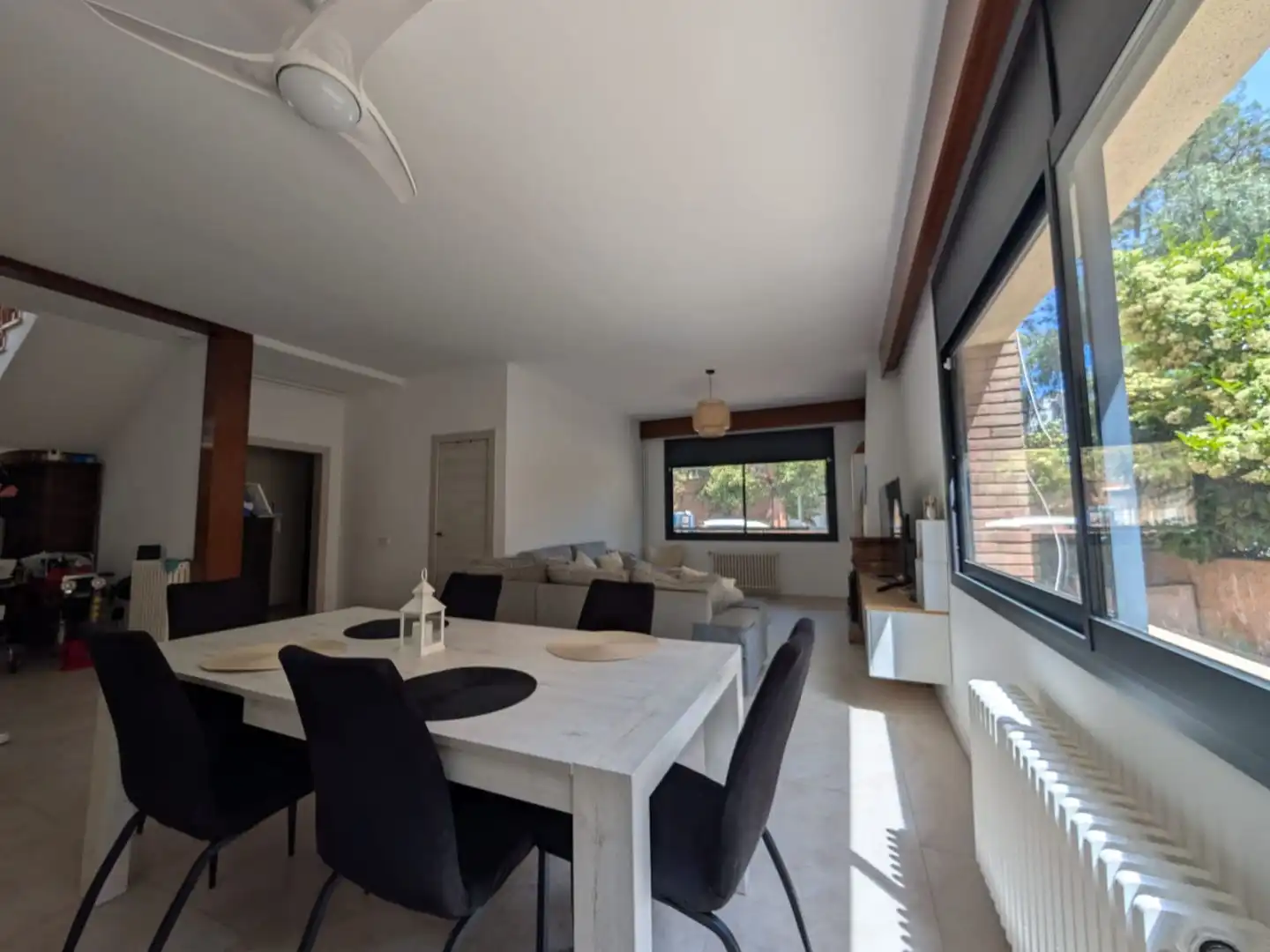 Casa o chalet en venta en Passeig Maragall Comedor de Casa o chalet en venta en Gavà con Terraza y Balcón