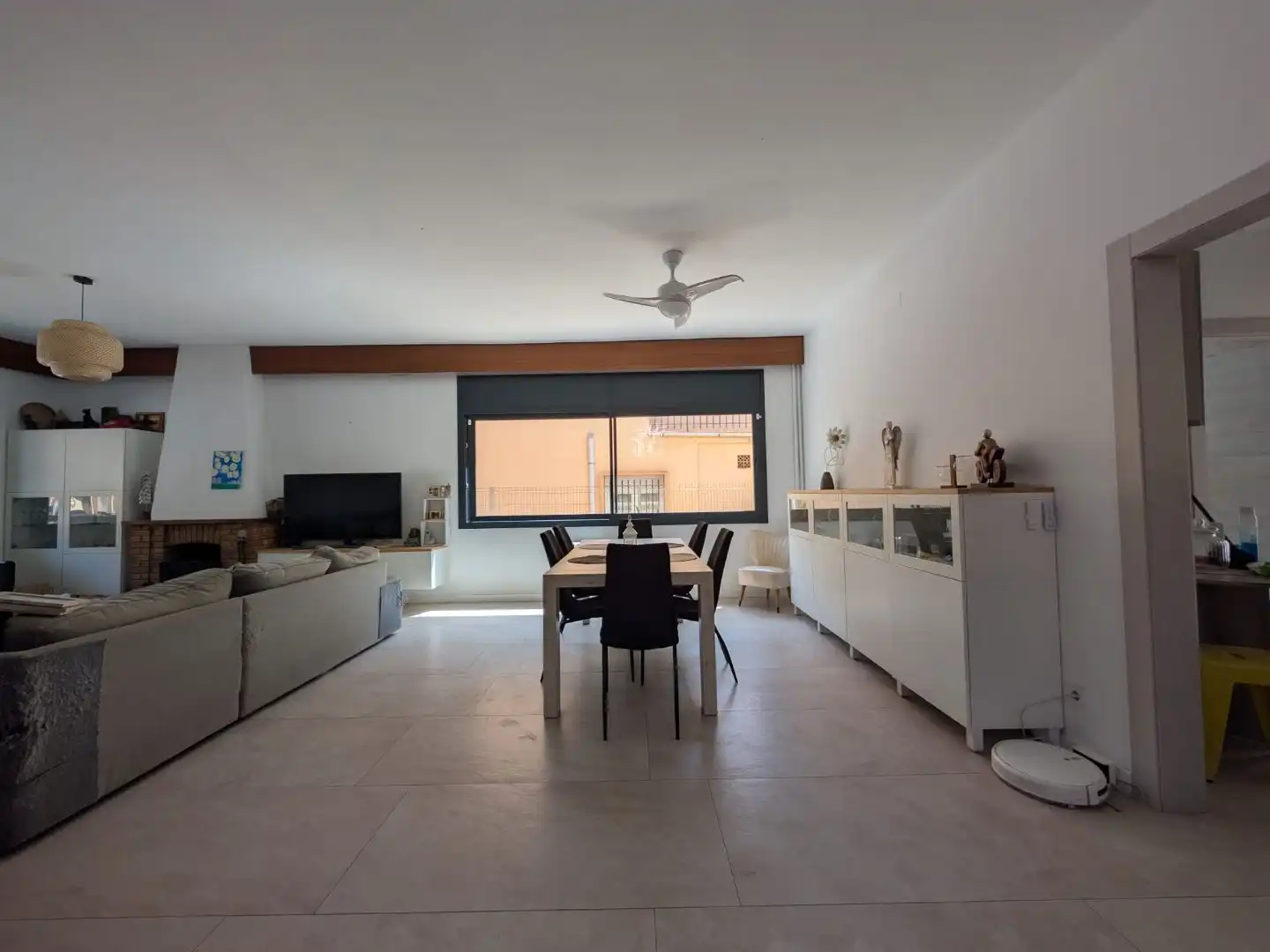 Casa o chalet en venta en Passeig Maragall Sala de estar de Casa o chalet en venta en Gavà con Terraza y Balcón