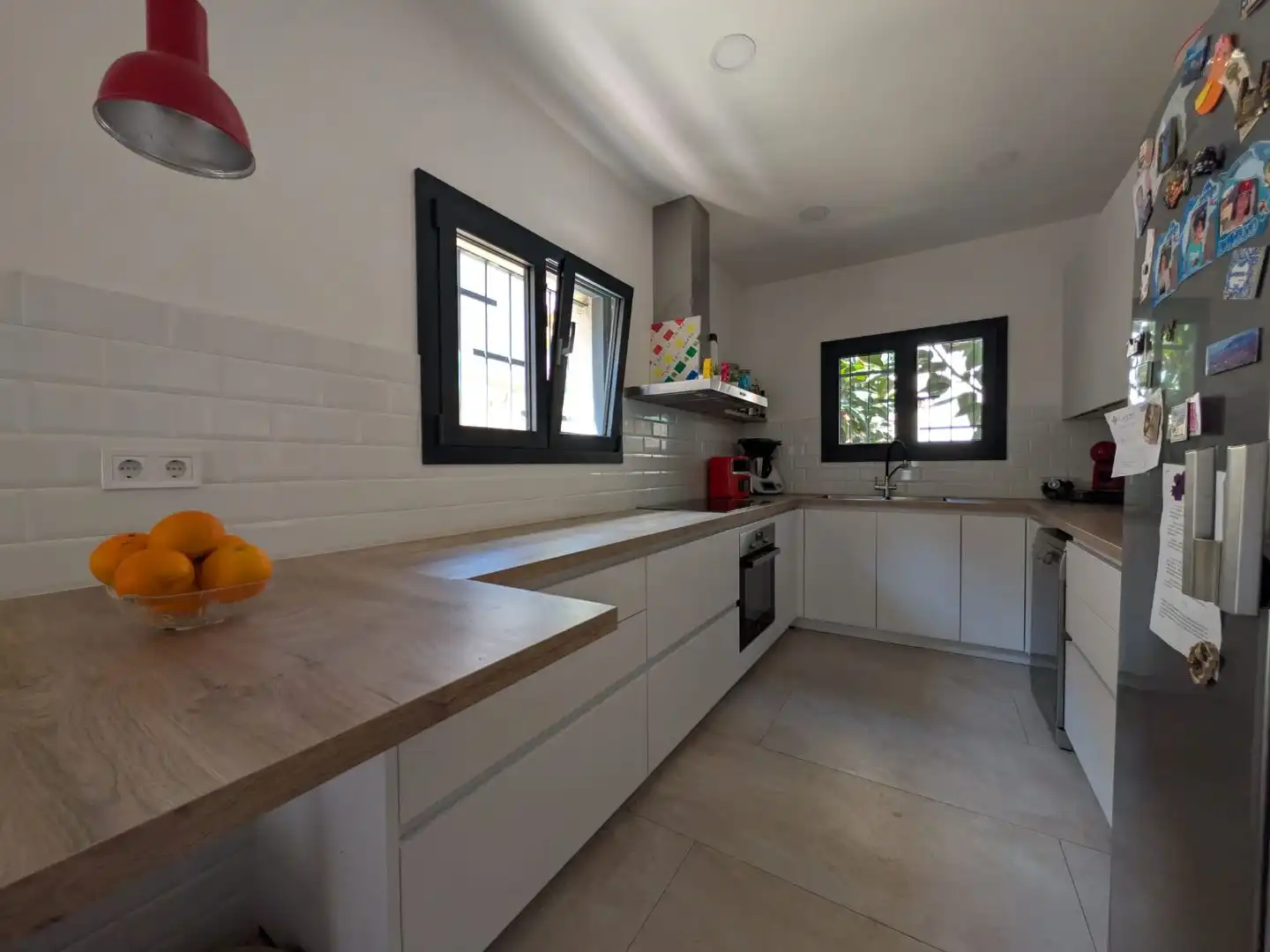 Casa o chalet en venta en Passeig Maragall Cocina de Casa o chalet en venta en Gavà con Terraza y Balcón