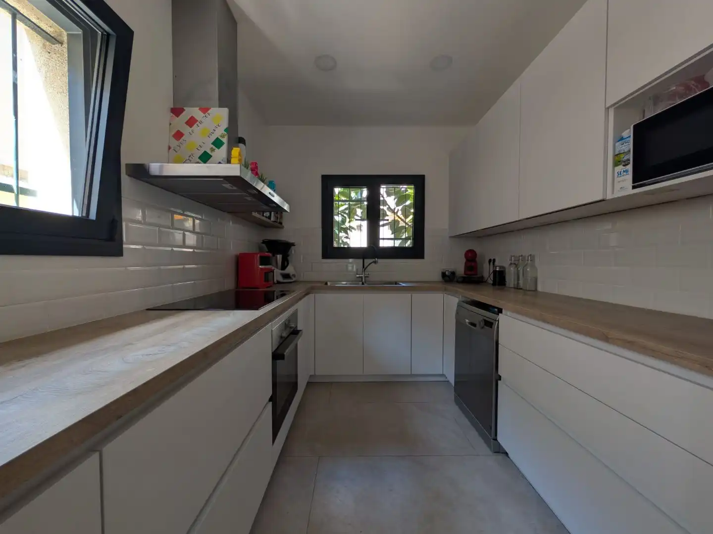 Casa o chalet en venta en Passeig Maragall Cocina de Casa o chalet en venta en Gavà con Terraza y Balcón