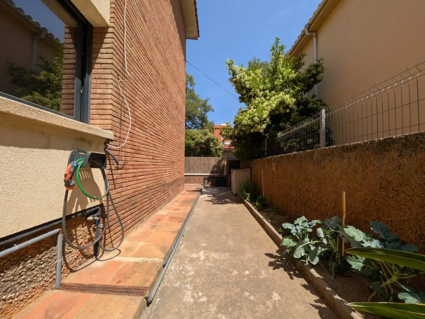 Casa o chalet en venta en Passeig Maragall Vista exterior de Casa o chalet en venta en Gavà con Terraza y Balcón